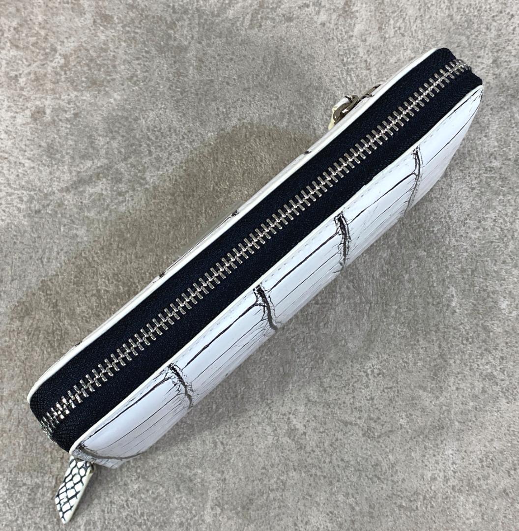 【未使用】 クロコダイル ワニ革 ラウンドファスナー 長財布 目地染 ホワイト