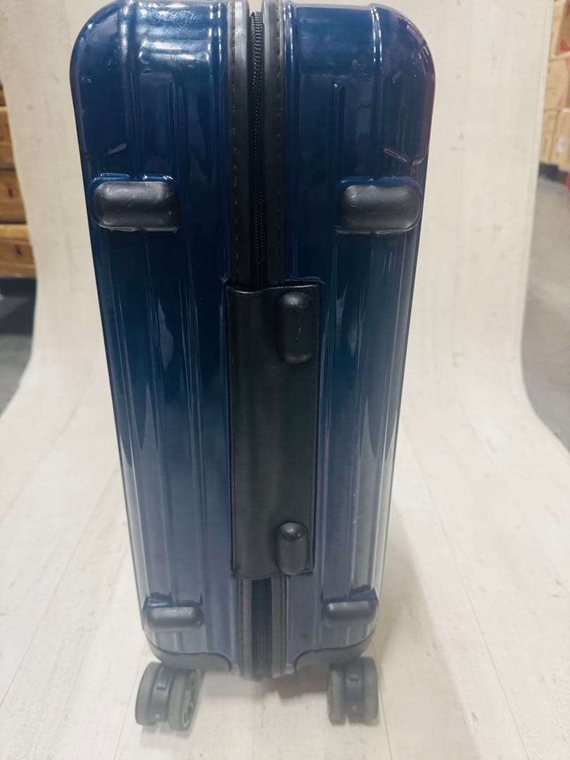 RIMOWA リモワ 81090 4輪 キャリーケース　サルサ　機内持込可