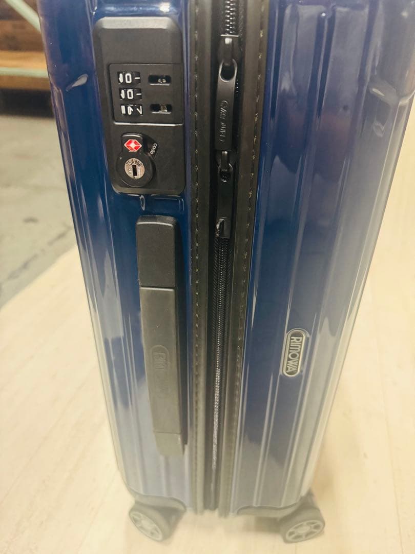 RIMOWA リモワ 81090 4輪 キャリーケース　サルサ　機内持込可