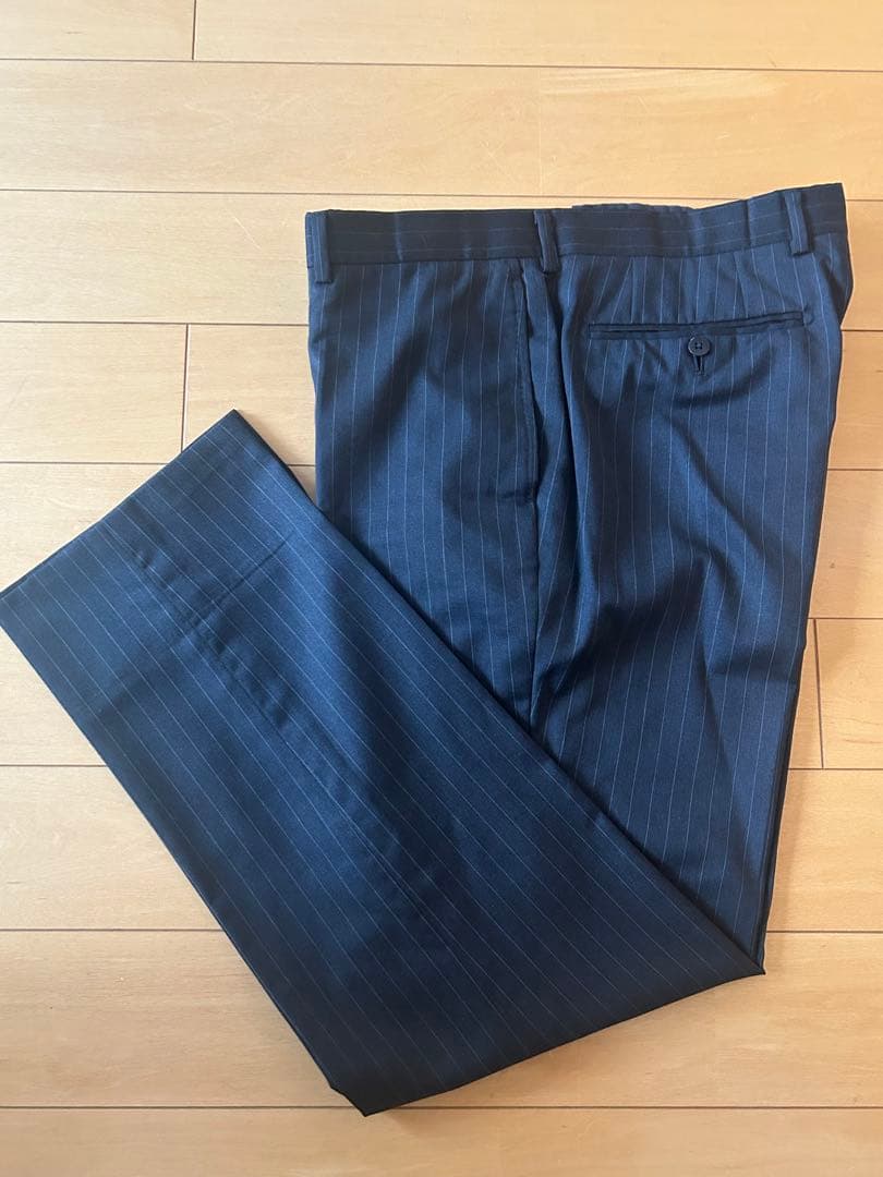 【BEAMS F】シングル3ボタン段返りsize52 ダークグレーピンストライプ