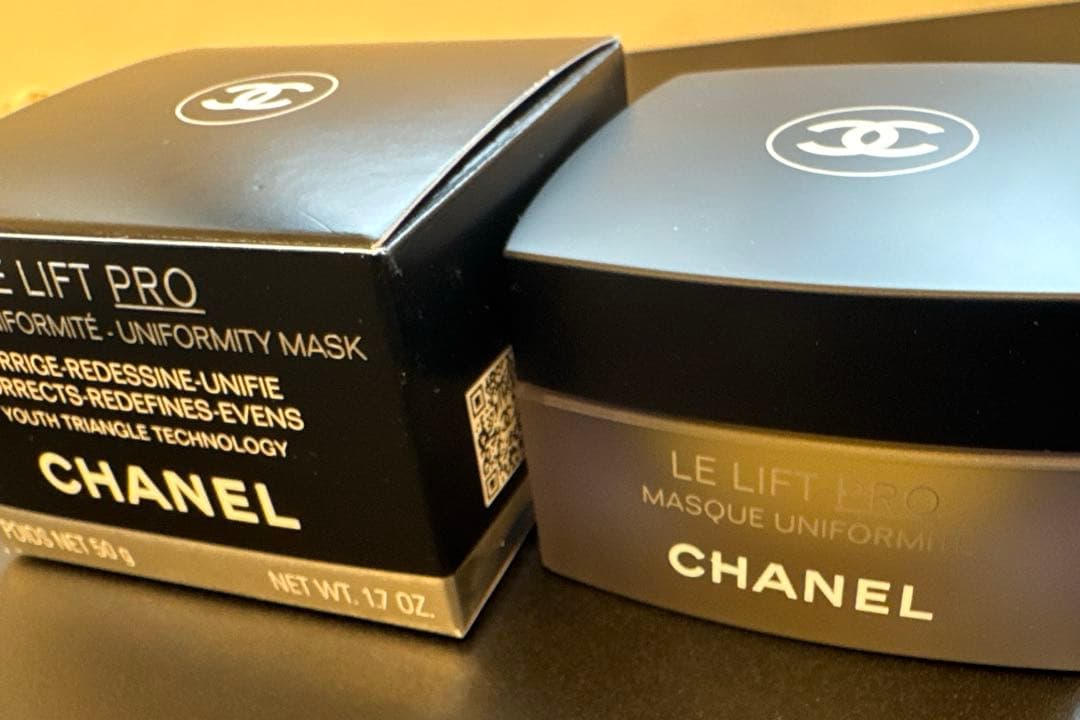【新品】CHANEL ル リフト プロ ユニフォームマスク 50g