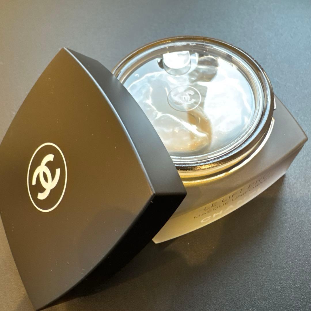 【新品】CHANEL ル リフト プロ ユニフォームマスク 50g