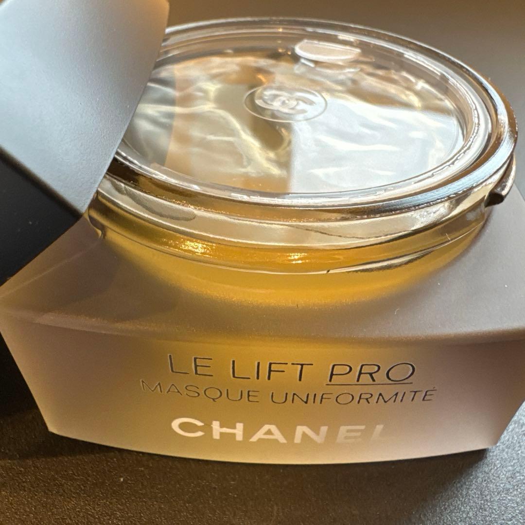 【新品】CHANEL ル リフト プロ ユニフォームマスク 50g