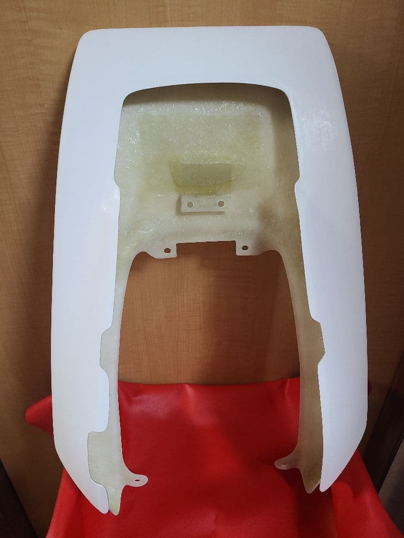 nc39 spec3 , nc42前期　ハネテールカウル（穴無し）