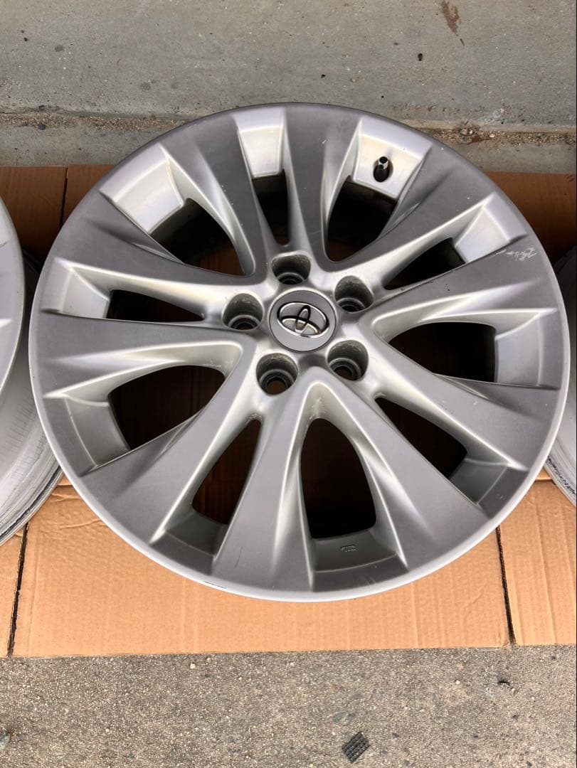 20アルファード 純正ホイール