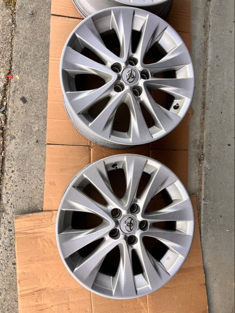 20アルファード 純正ホイール