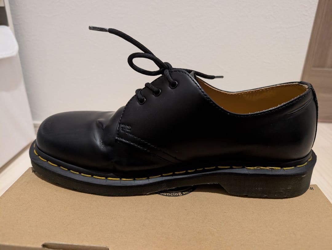 Dr. Martens 3ホール ブラックレザー レースアップシューズ ブーツ