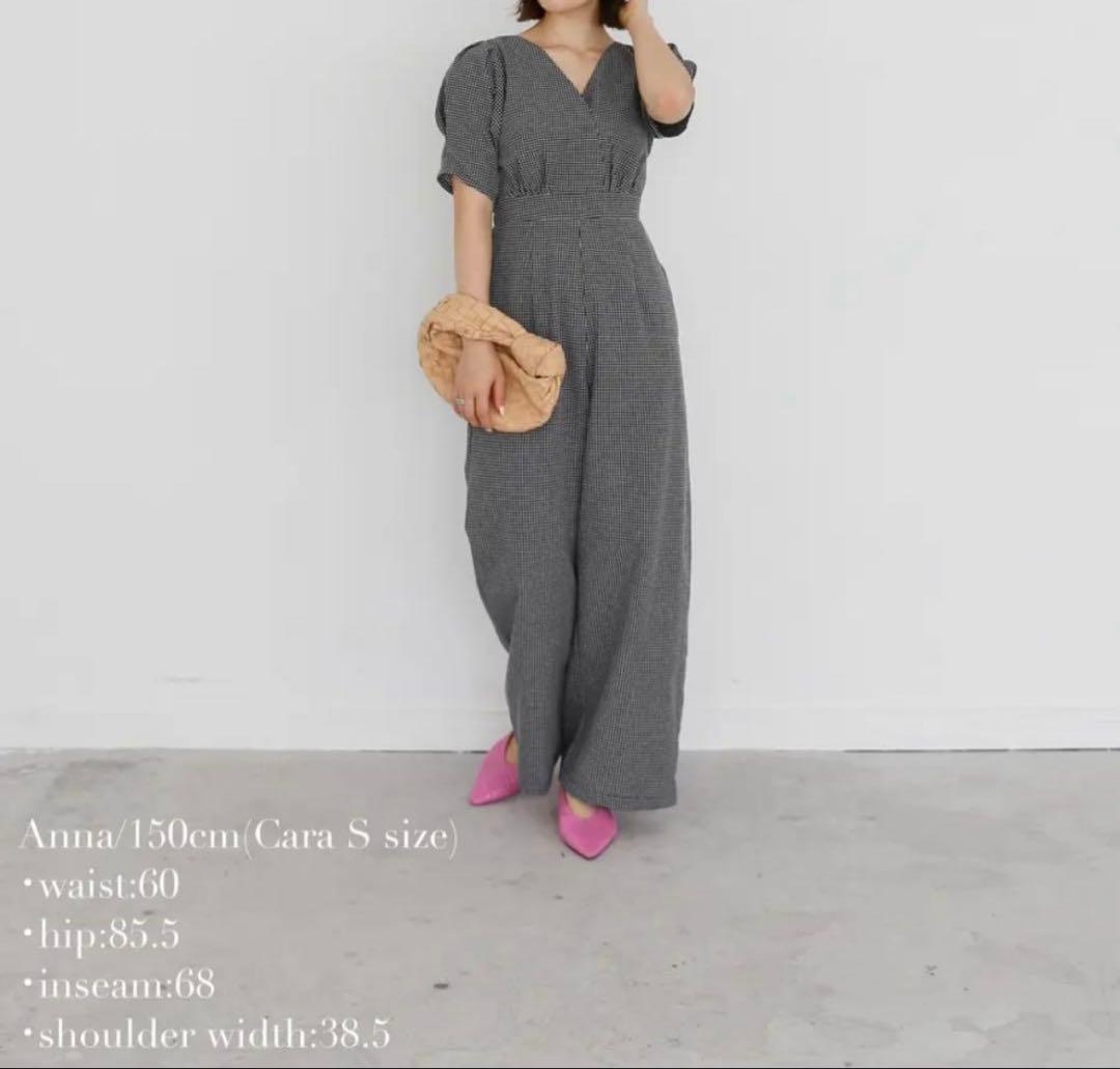 Cara by Katrin TOKYO Vネックオールインワン