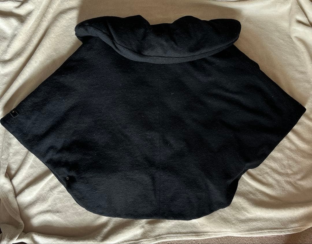 【美品】タトラス 01 黒 ポンチョ ダウン