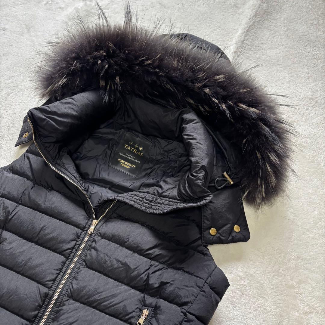 タトラス オルシエラ ダウン ベスト ブラック M 2 ファー レディース