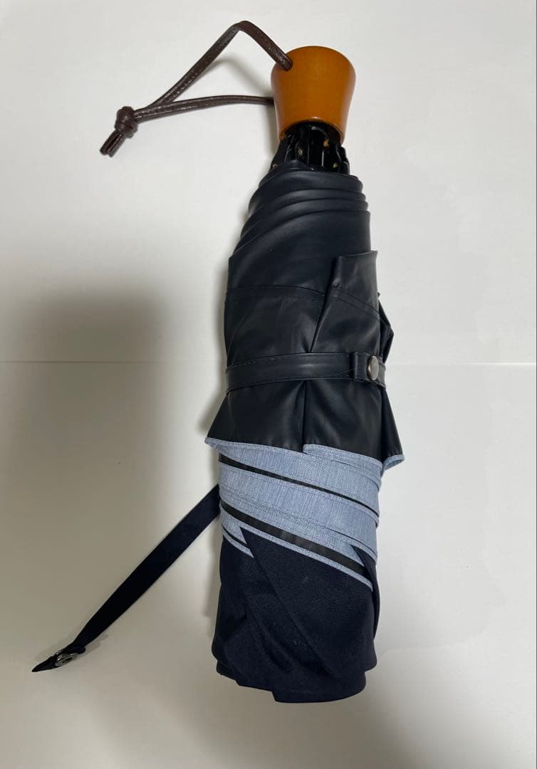 サンバリア 折りたたみ日傘 ３段折 / コンビ ネイビー 美品 サンバリア100