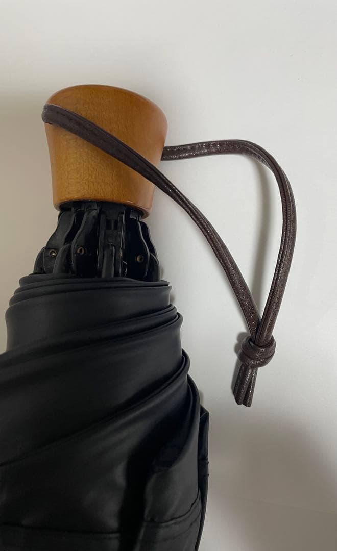 サンバリア 折りたたみ日傘 ３段折 / コンビ ネイビー 美品 サンバリア100