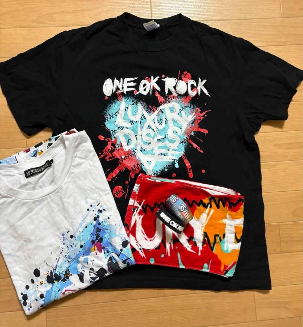 安安 ONE OK ROCK LUXURY DISEASE Tシャツ