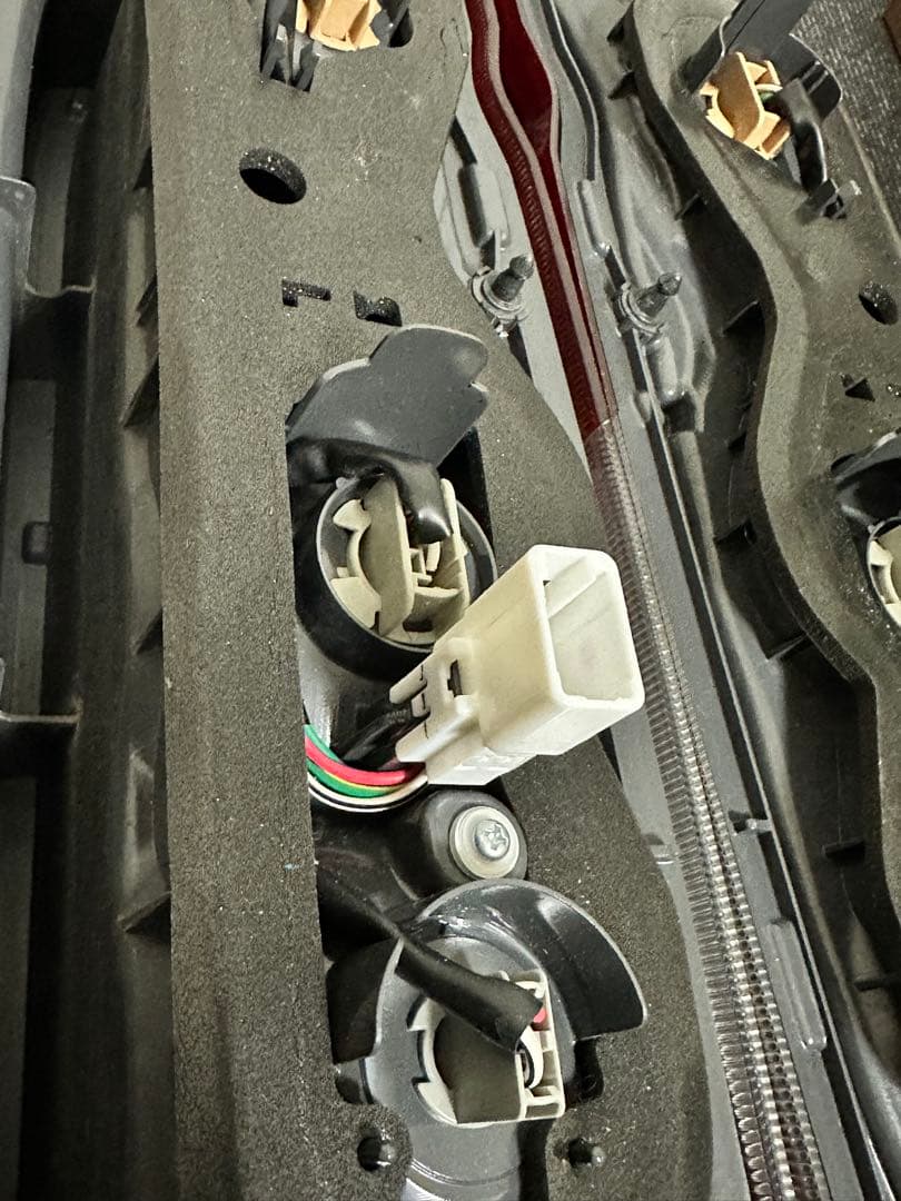 ♡新車外し〜4型〜8型対応〜200系ハイエーステールレンズGL♡