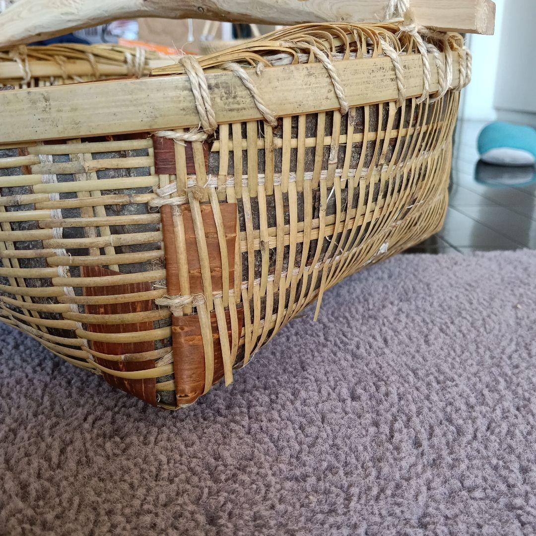 【メルカリ市　お値引き中】竹かご　肥料ふりかご