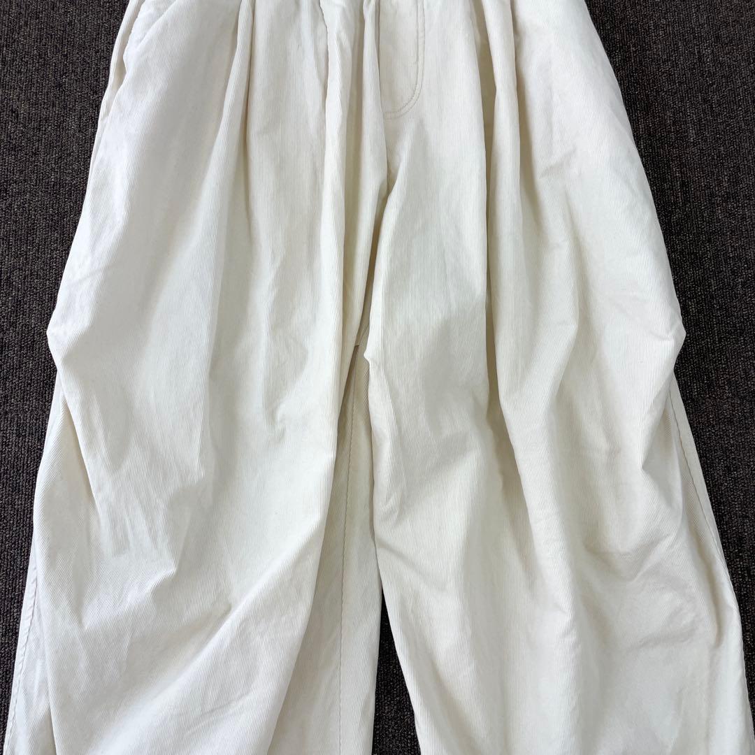 ミズイロインド コーデュロイワイドカーゴパンツ イージー タック アイボリー