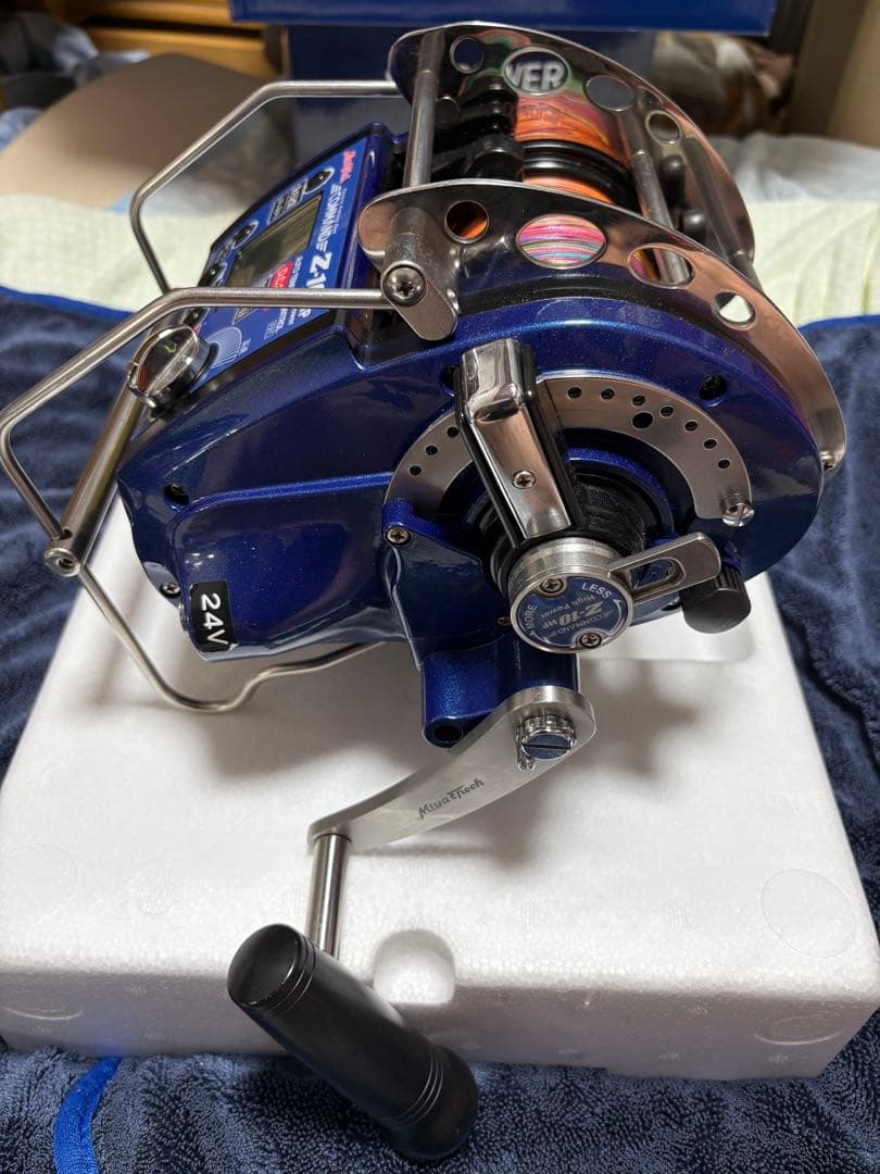 COMMAND Z-10 HP 電動リール DC 24V