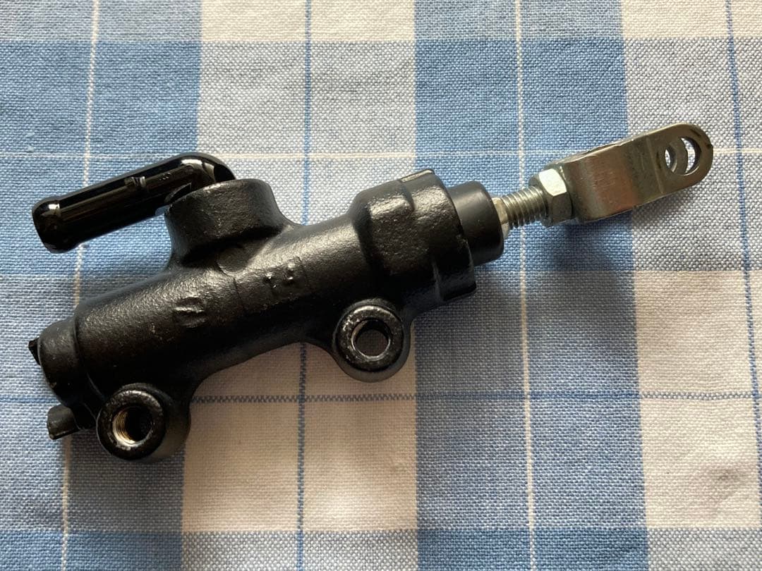 リアマスターシリンダー 【71】 ZX-12R ZX-14R 他車 分解清掃済み