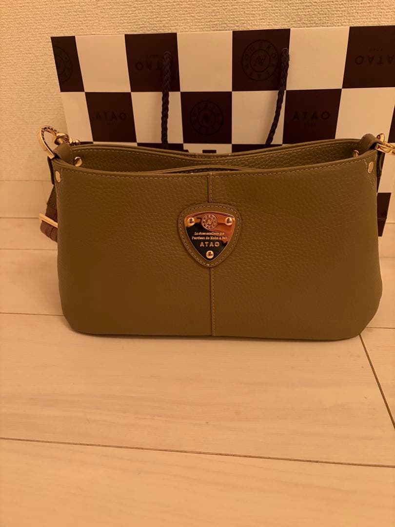 ATAO ショルダーバッグ
