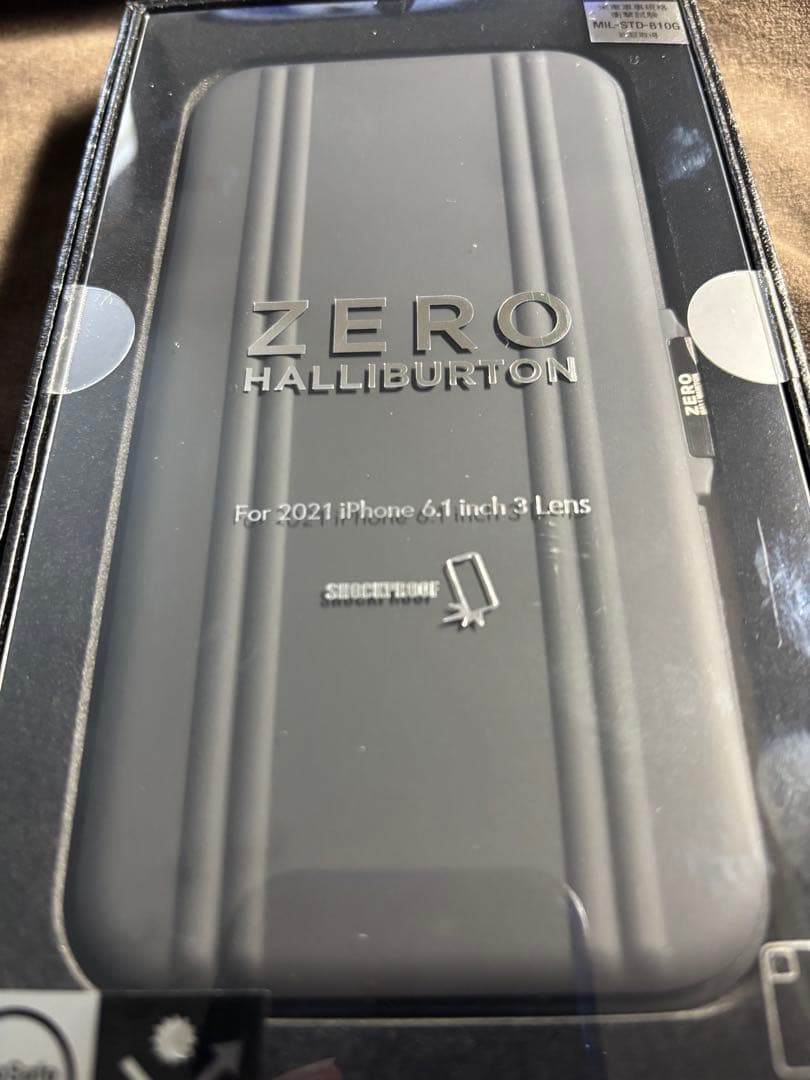 iPhone13Proケース　ZERO HALLIBURTON （手帳型）