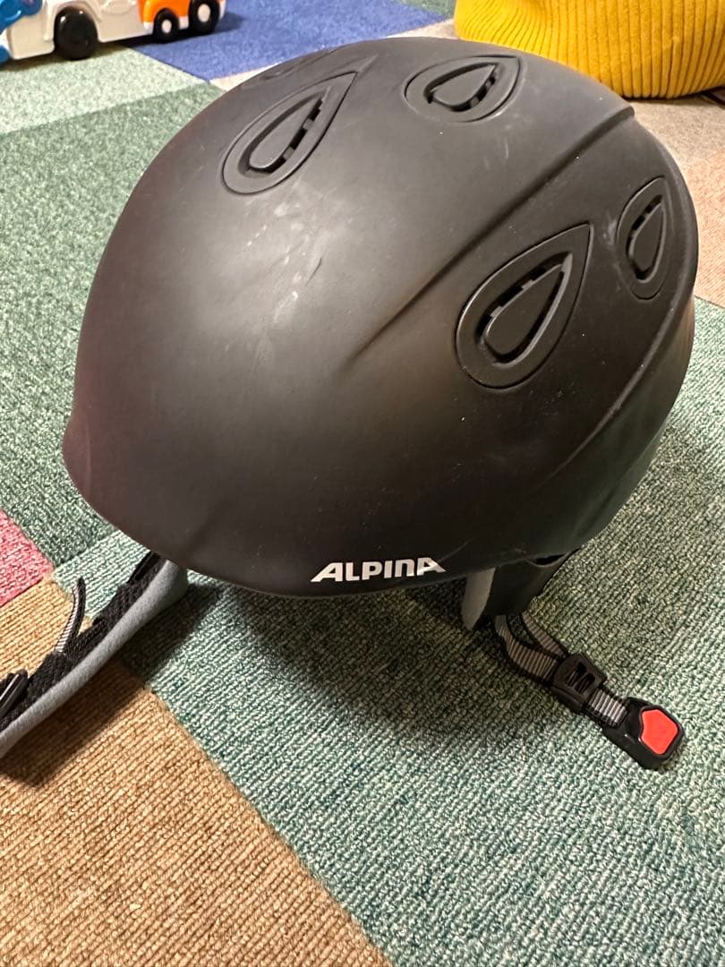アルピナ　スキーヘルメット