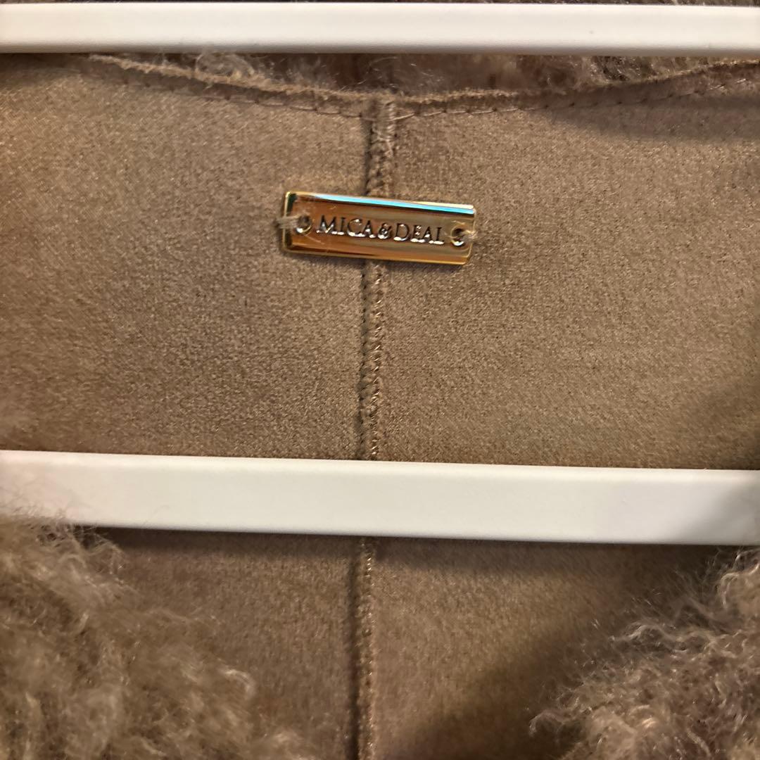 MICA&DEAL マイカアンドディール　Vネック　ファーベスト　超美品