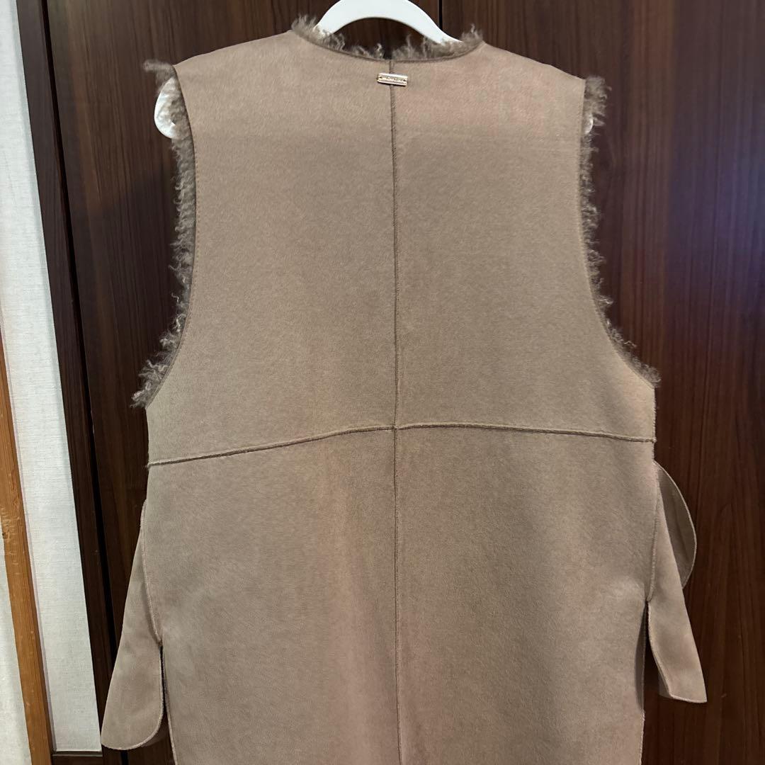 MICA&DEAL マイカアンドディール　Vネック　ファーベスト　超美品