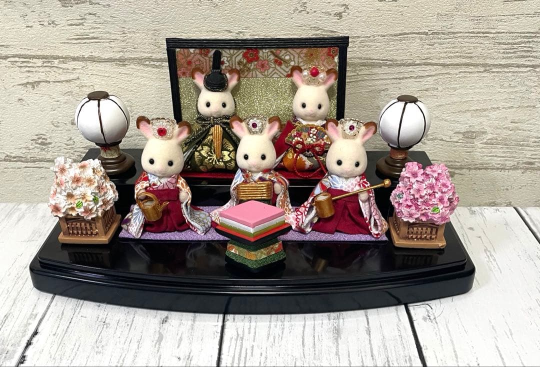 雛人形 シルバニア赤ちゃん ケース入り 二段飾り 三人官女