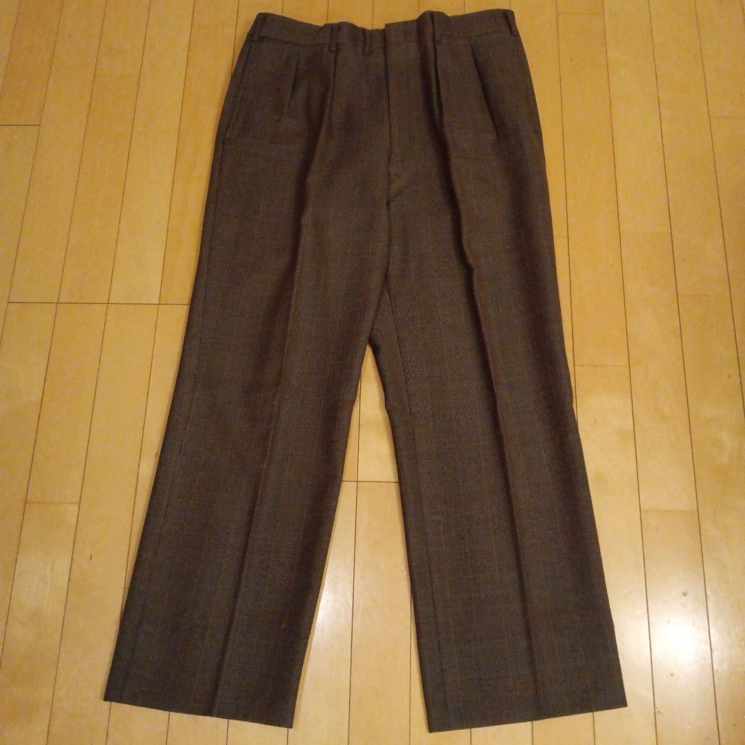 バーバリー グレーブラウン系チェック柄スリーピーススーツ