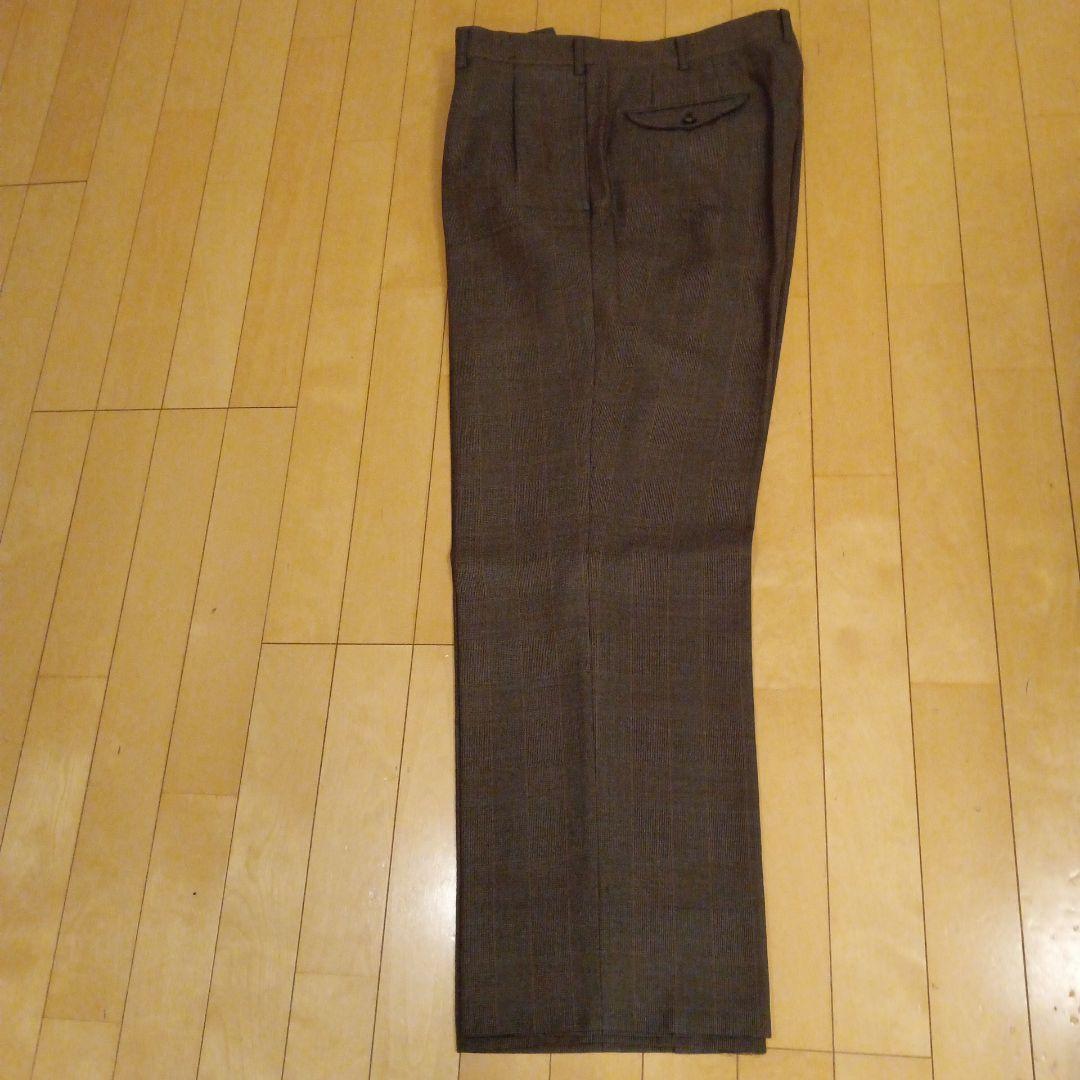 バーバリー グレーブラウン系チェック柄スリーピーススーツ