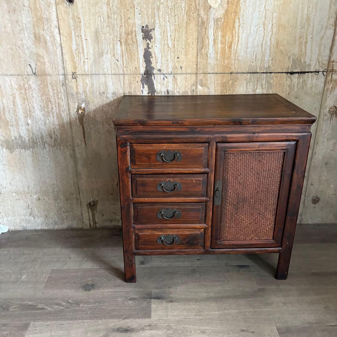 ヴィンテージ　キャビネット　サイドボード　シーシャムウッド　アジアンスタイル