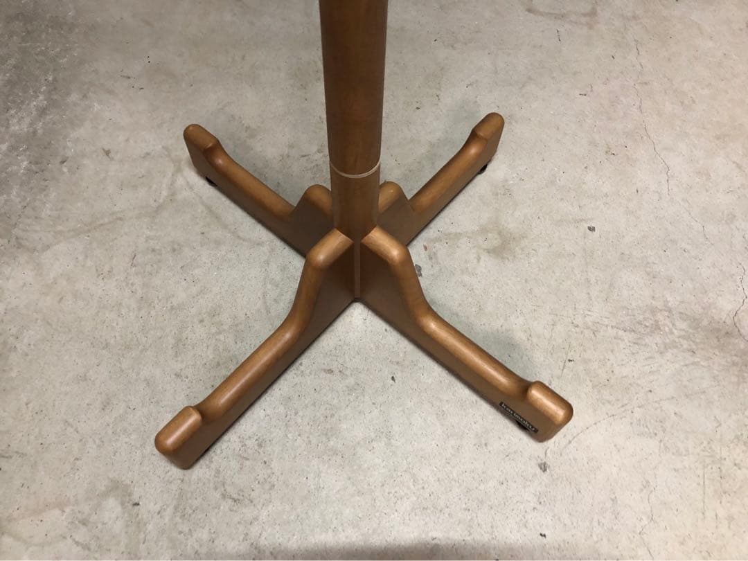 カリモク　ポールハンガー