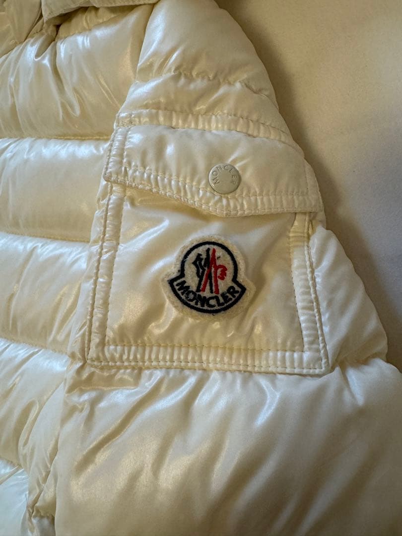 モンクレールダウンジャケット