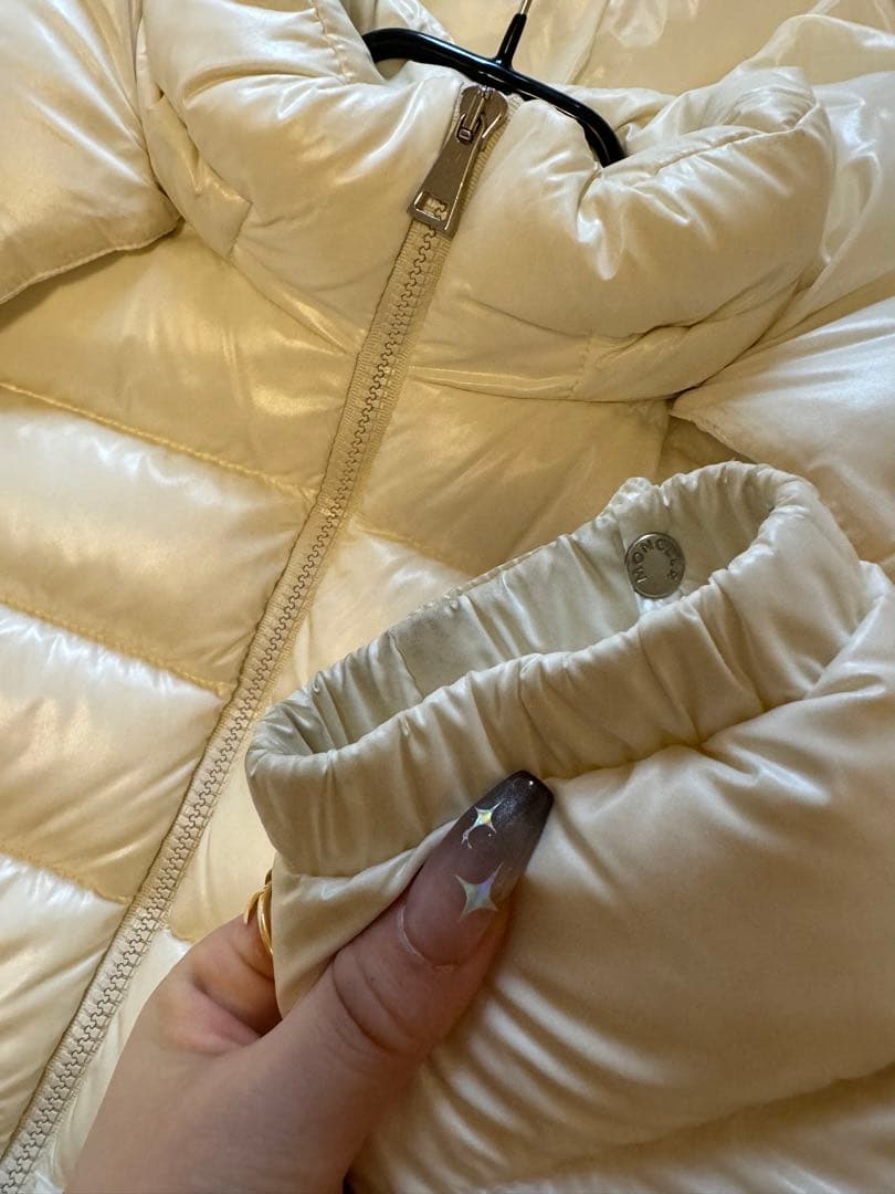 モンクレールダウンジャケット