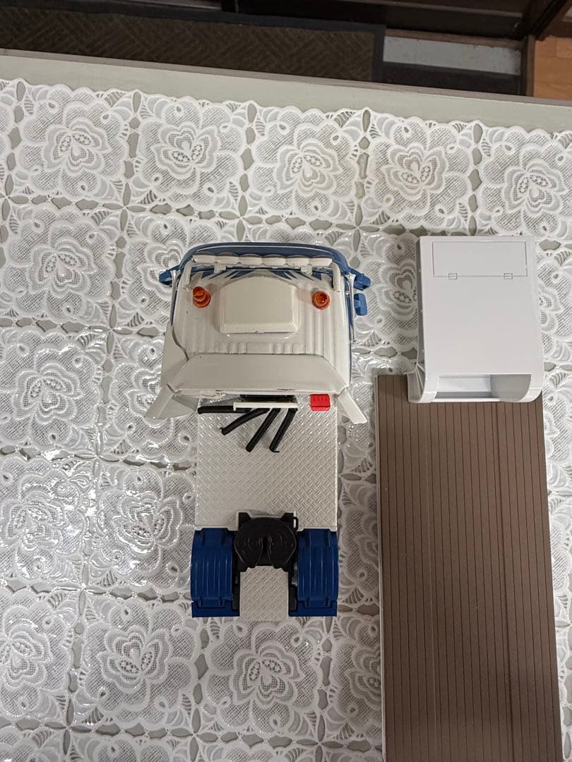 k*a様 ボルボ　トレーラーヘッド　ケンクラフト　セット　1/50