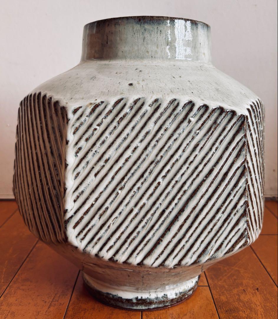 【共箱・落款あり・美品】河井久 白釉線彫壺 高さ30cm 民藝 河井寛次郎門下