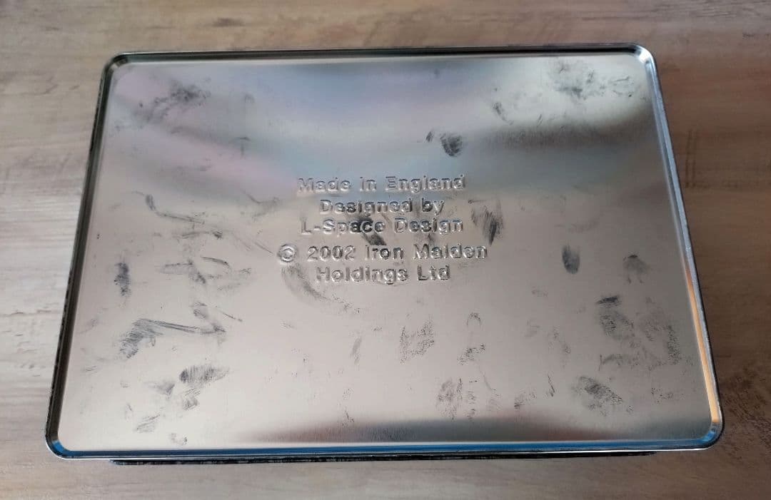 Iron Maiden エディ 金属製ケース