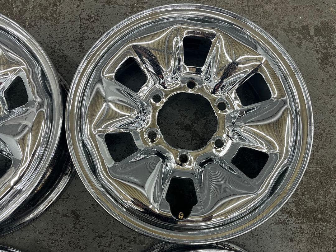 ハイラックス　サーフ　純正　メッキ　15インチ　6J ＋30 PCD139.7