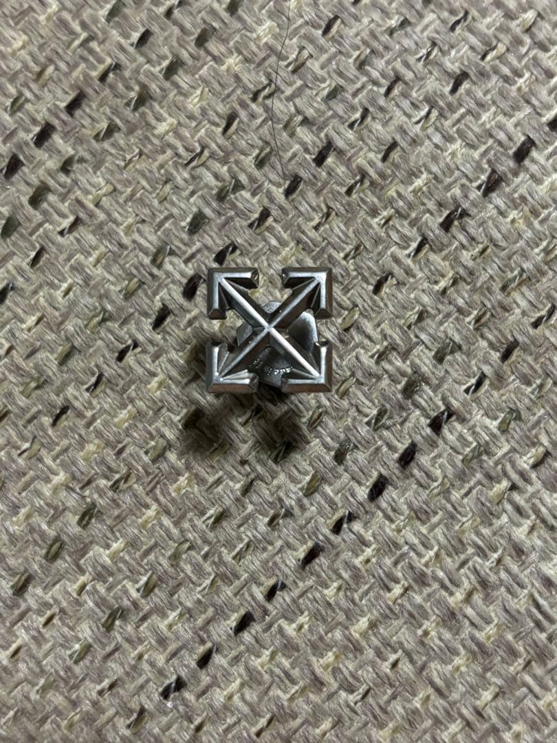 オフホワイト ピアス 片耳 off white