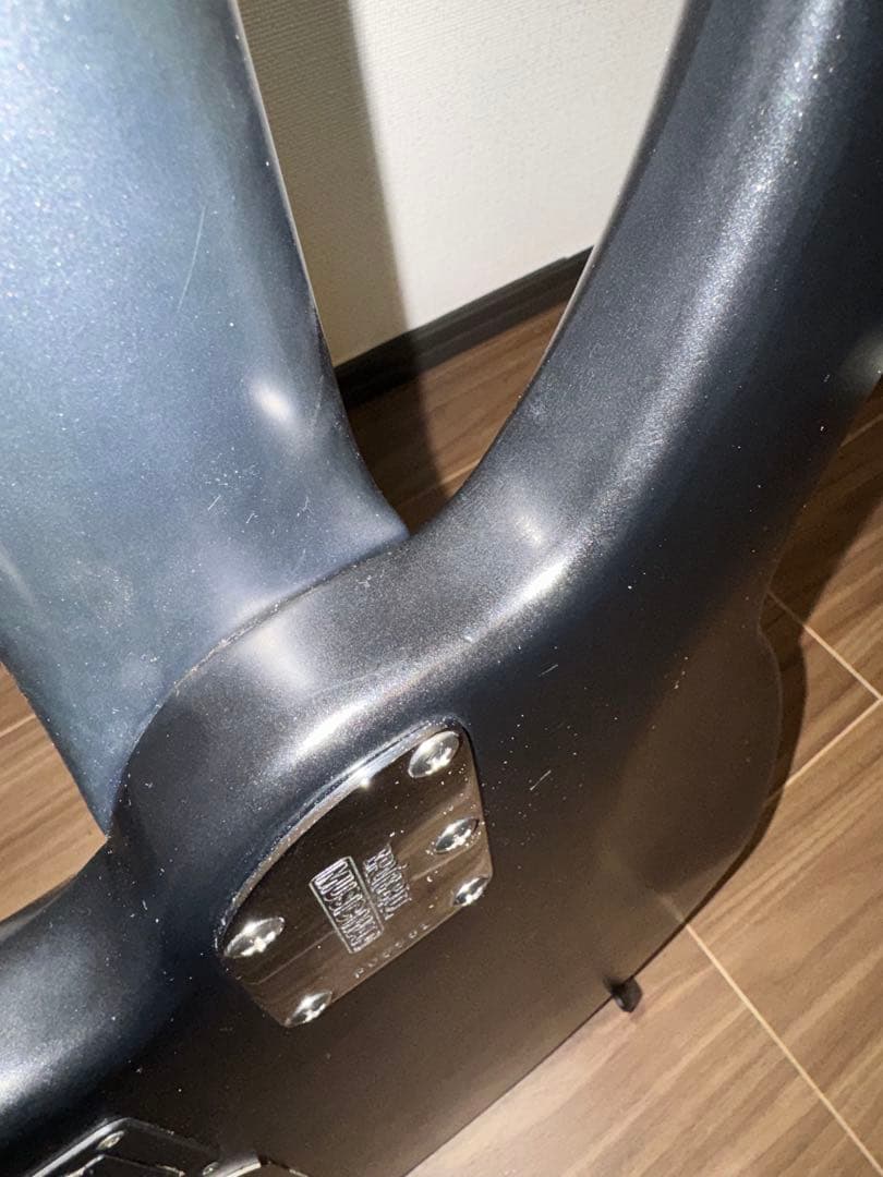 MUSICMAN BONGO 5 HH ボディリフィニッシュ ハードケース付き