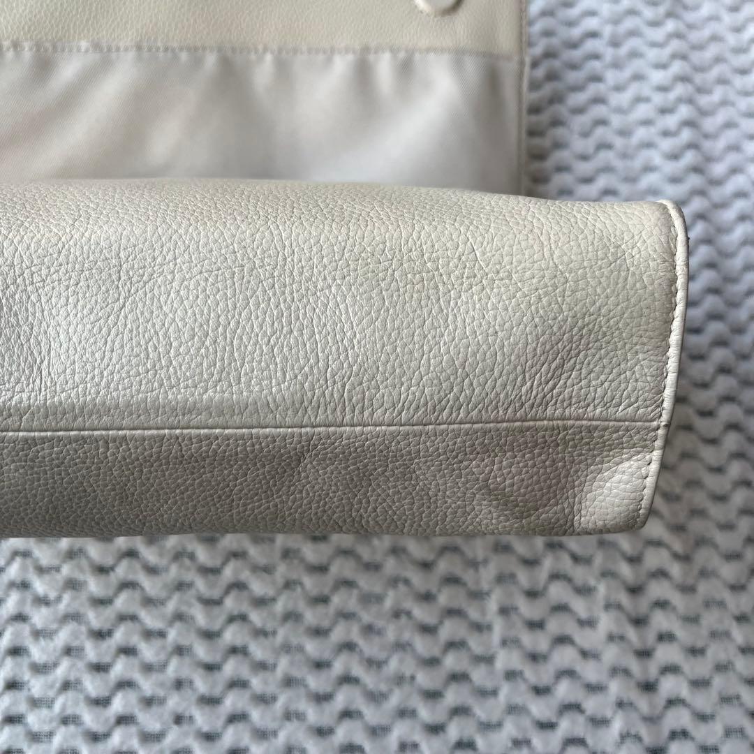 販売終了品 イアパピヨネ 《本革》柄ワイドテープショルダーバッグ ホワイト