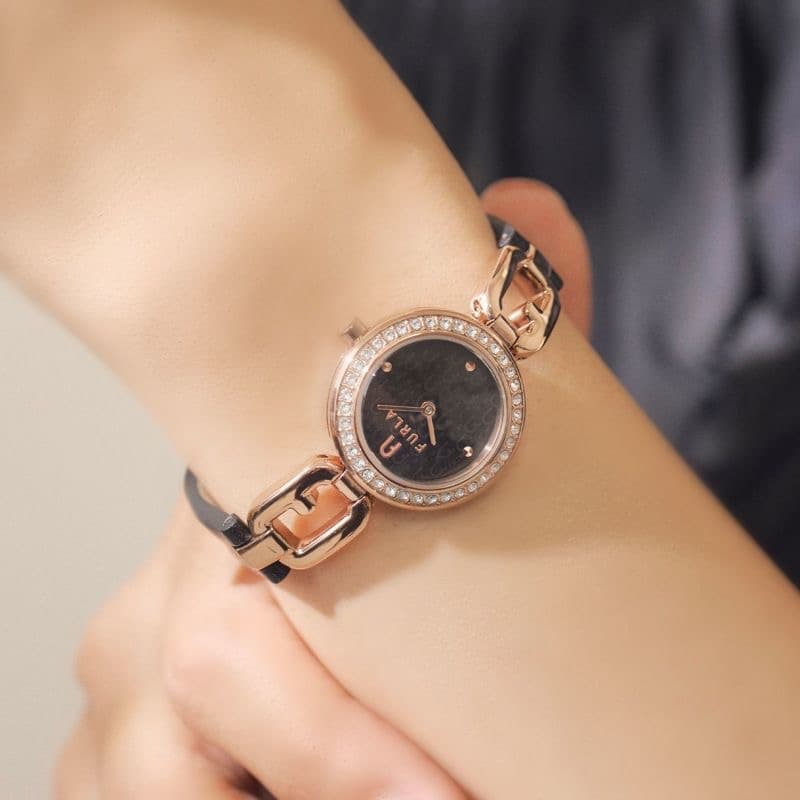 k*☆様 FURLA　フルラ アルコチェーン クォーツ 腕時計