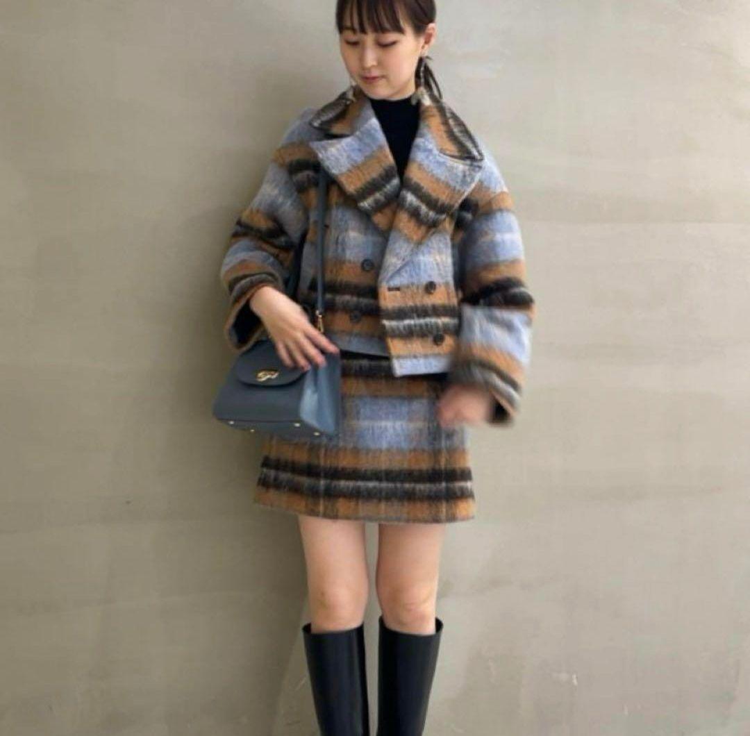 【美品】ダブル釦ショート丈チェックコート　チェスターコート　/ ジャケット　秋冬