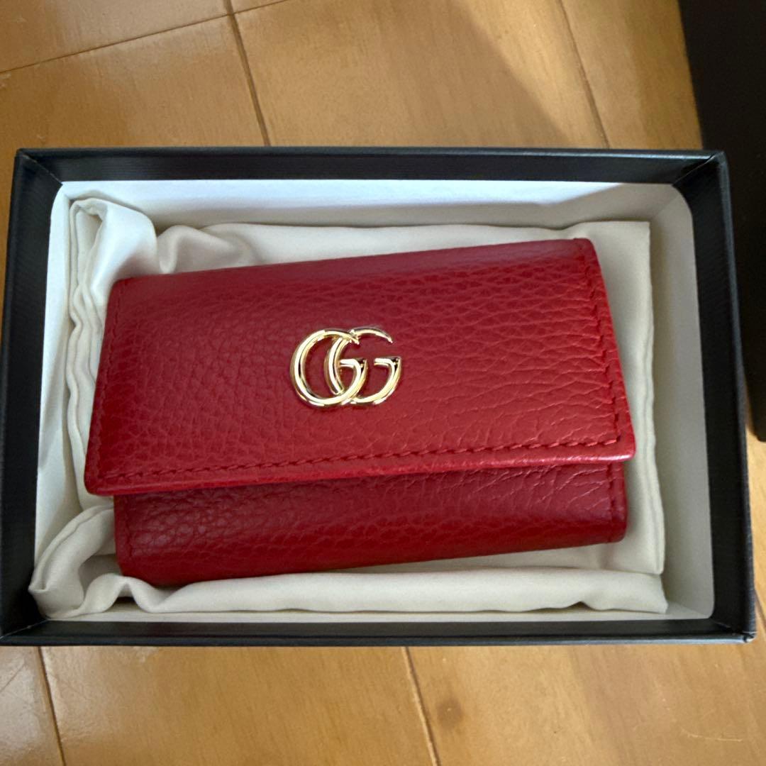 GUCCI レザーキーケース レッド