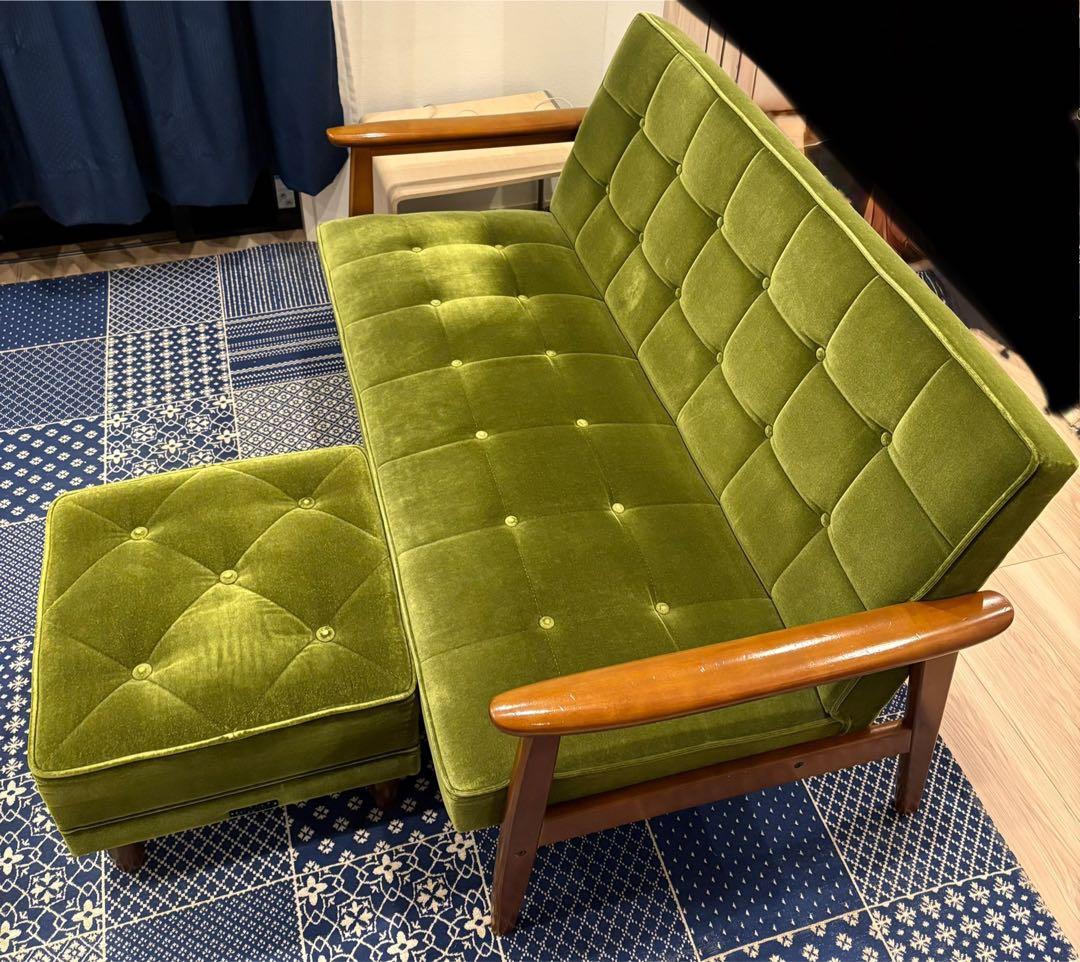 引取限定　カリモク60ソファグリーン★オットマン付