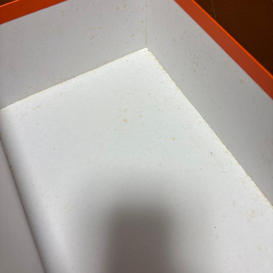 エルメス ベージュ レザースニーカー