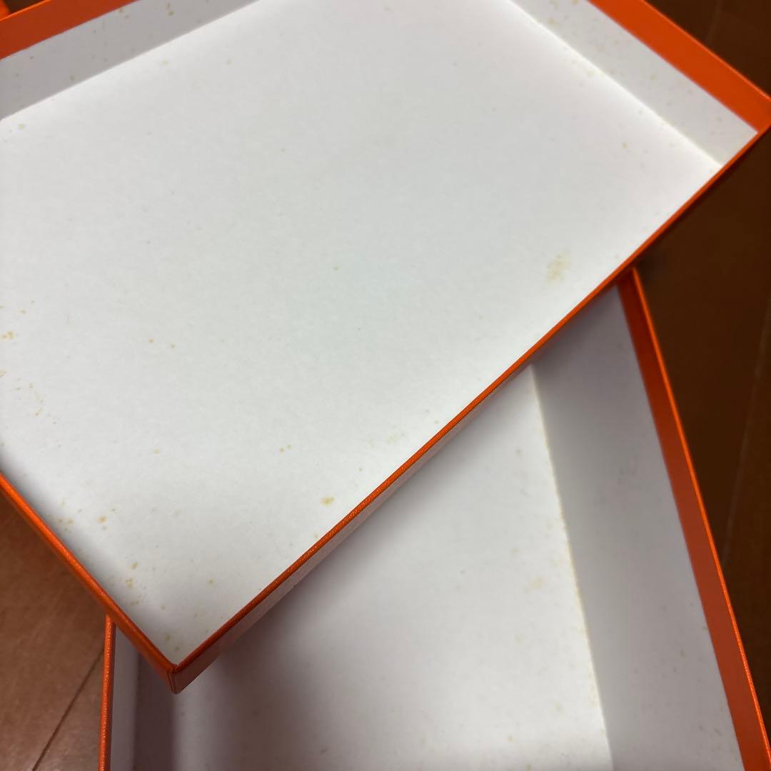 エルメス ベージュ レザースニーカー