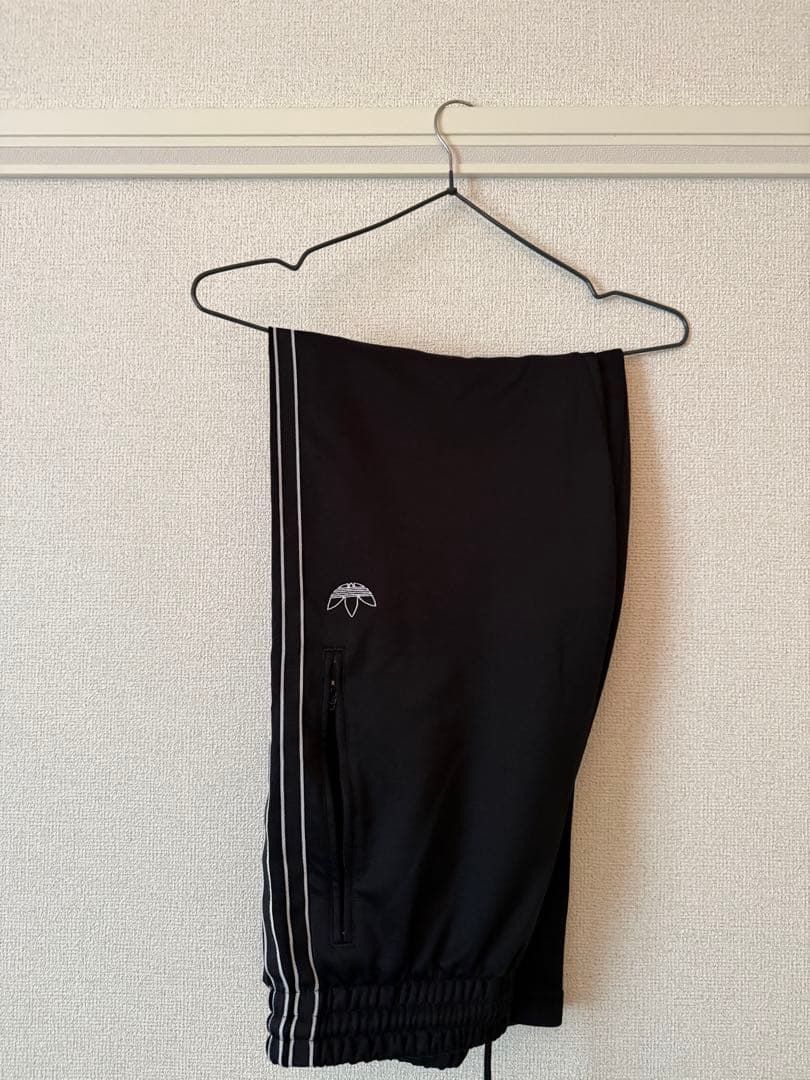 adidas トラックジャケット　セットアップ