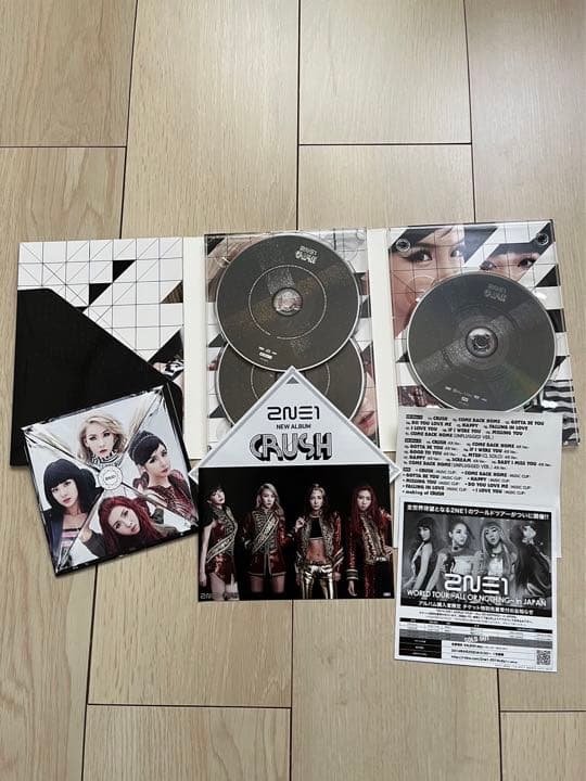 2NE1 トゥエニーワン CDアルバム、LIVE DVD 3点セット