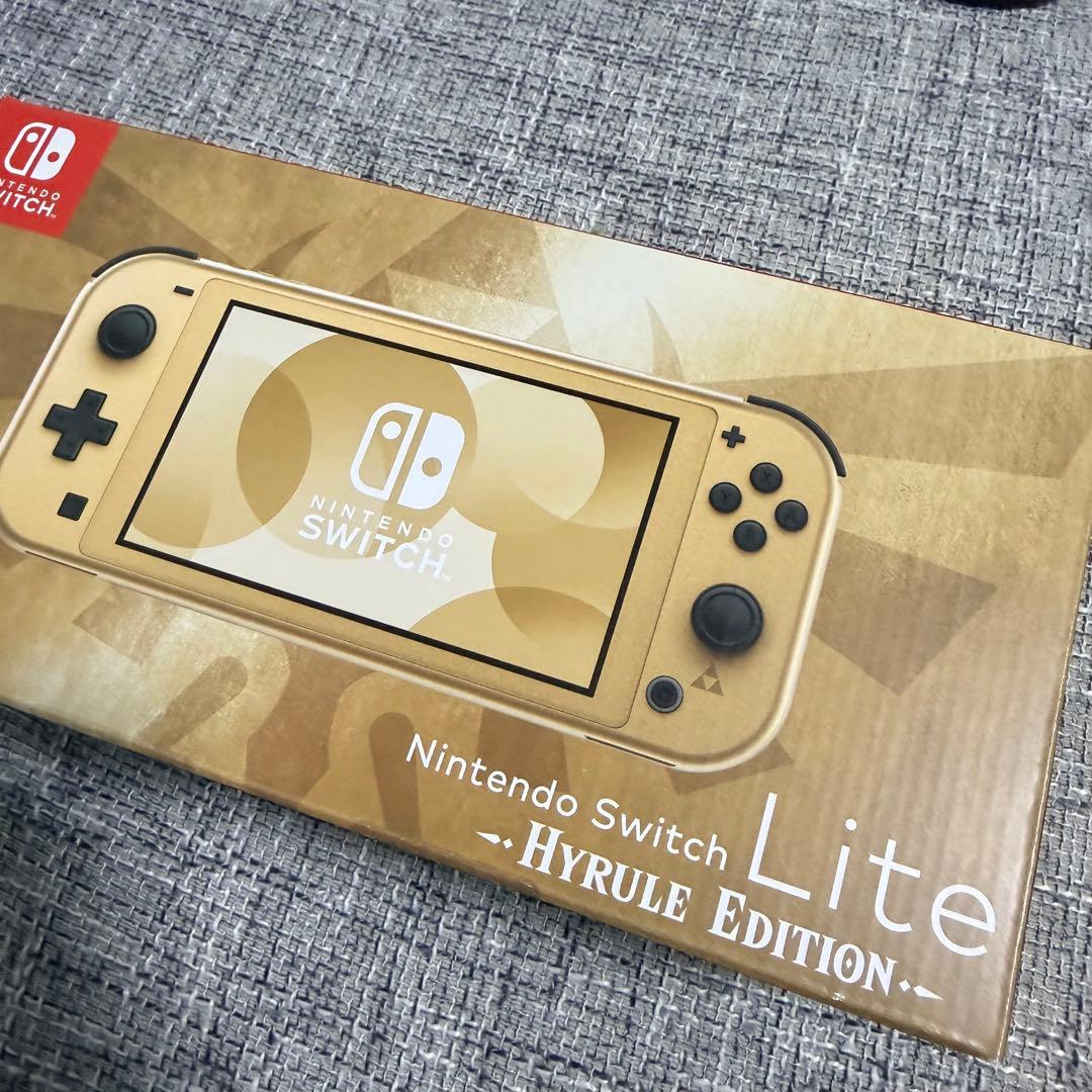 Nintendo Switch Lite ハイラルエディション　保護フィルム付き